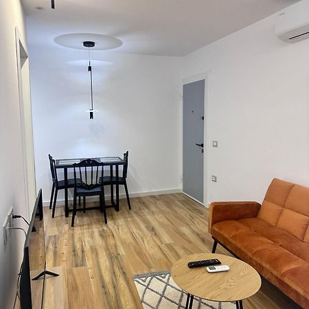 Modern Central Apartments 地拉那 外观 照片
